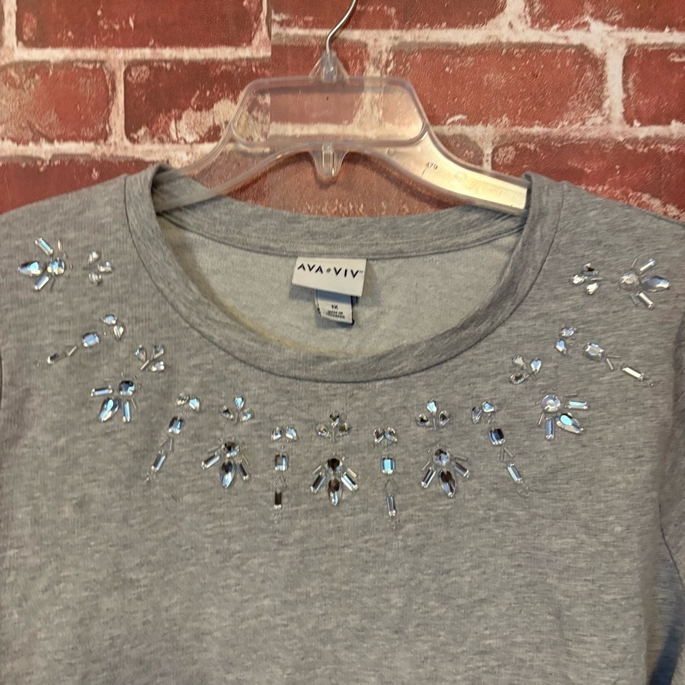 Ava & Viv Gray Long Sleeve Top with Blue Embellishments - Picture 3 of 4